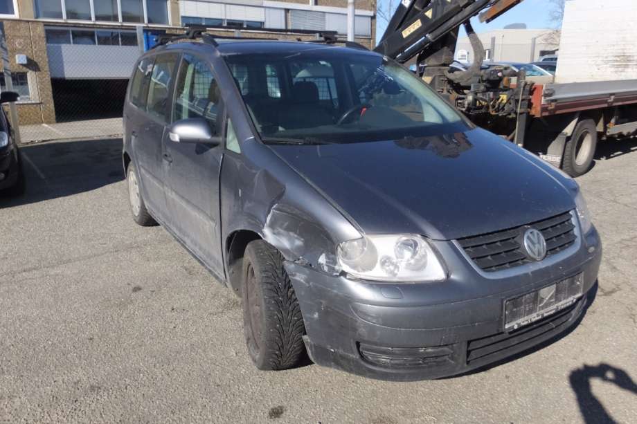 VW Touran 2003-2006 (Type I, Fase 1) , Motorkode: BKC;BLS, Girkassekode: JWP