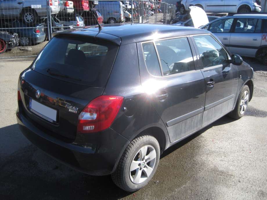 Škoda Fabia 2010-2014 (Type II, Fase 2) , Motorkode: BZG;CGPA, Girkassekode: LVG
