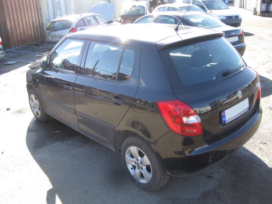 Škoda Fabia 2010-2014 (Type II, Fase 2) , Motorkode: BZG;CGPA, Girkassekode: LVG
