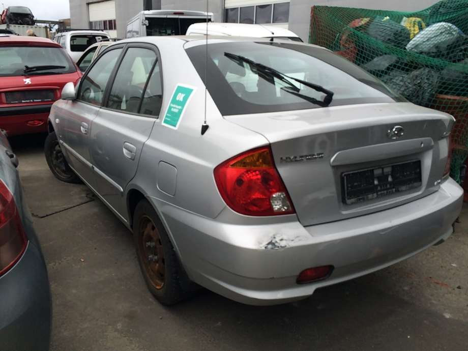 Hyundai Accent 2003-2006 (Type II, Fase 2) , Motorkode: D3EA, Girkassekode: GJ95