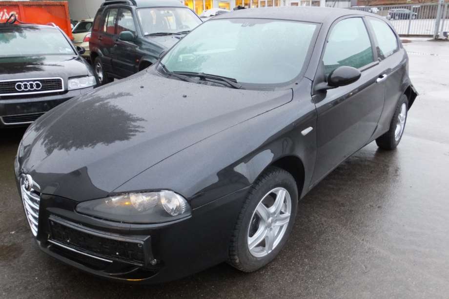 Alfa Romeo 147 2001-2009 , Motorkode: 937.A3.000, Girkassekode: %