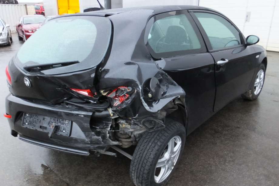 Alfa Romeo 147 2001-2009 , Motorkode: 937.A3.000, Girkassekode: %