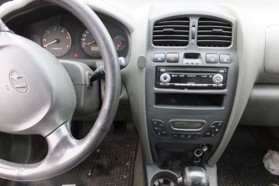 Hyundai Santa Fe 2001-2006 (Type I) , Motorkode: D4EA-L, Girkassekode: 6