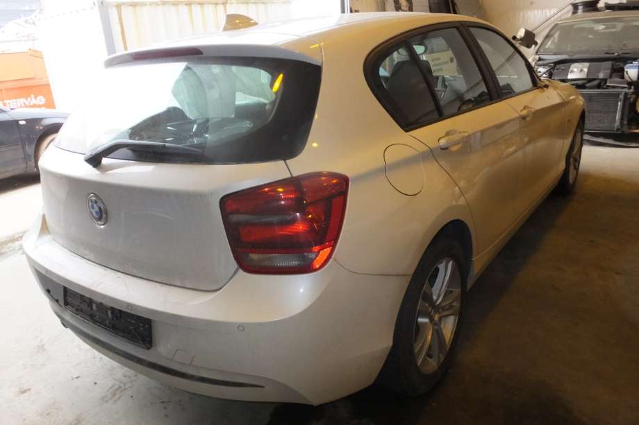 BMW 1-Serie 2011-2015 (Fase 1) (F20/F21) (F20/F21), Motorkode: N47-D20C, Girkassekode: -