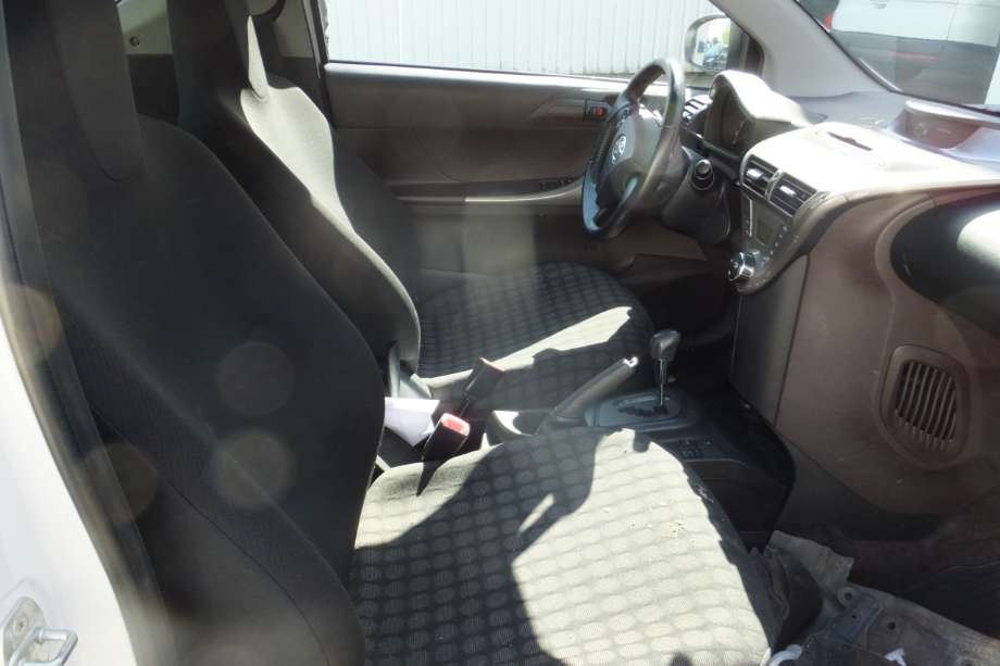 Toyota iQ 2009-2014 , Motorkode: 1KR-FE, Girkassekode: K41A