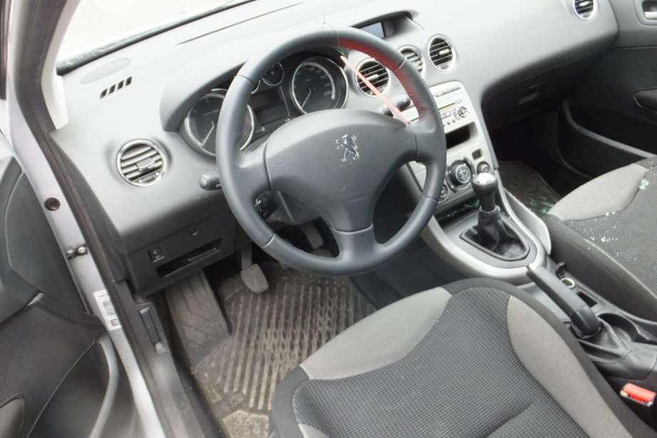 Peugeot 308 2011-2013 (Type I, Fase 2) , Motorkode: 9HV;9HX, Girkassekode: -