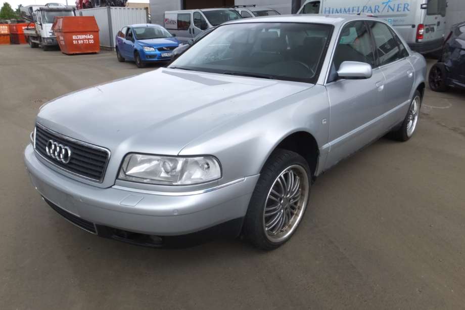 Audi A8 1995-2002 (Type I) , Motorkode: AFB, Girkassekode: ETX