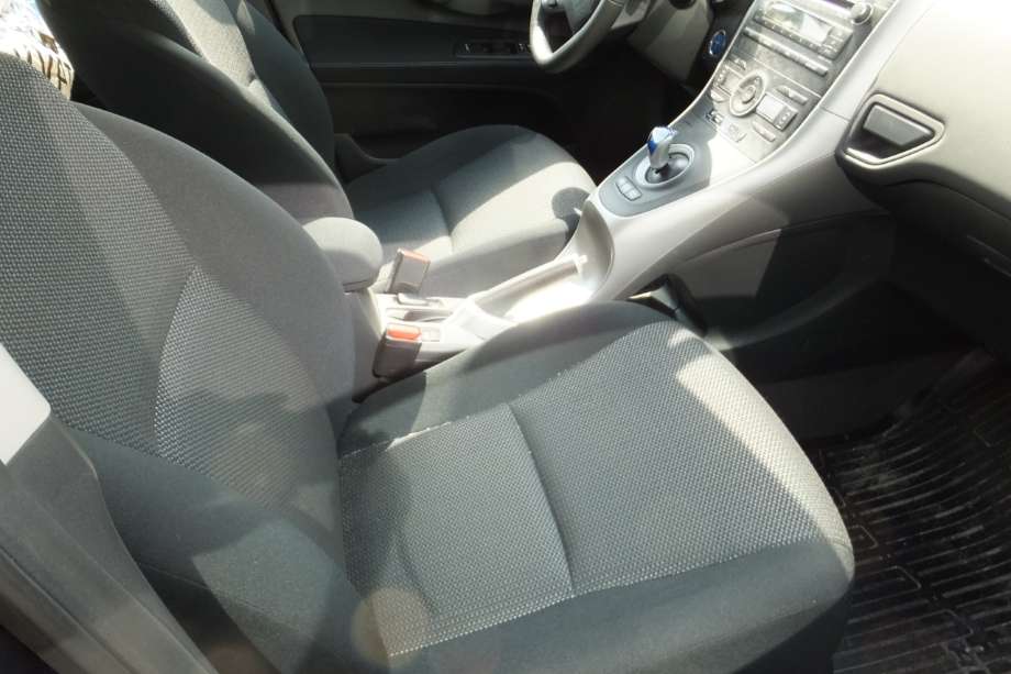 Toyota Auris 2010-2012 (Type I, Fase 2) , Motorkode: 2ZR-FXE, Girkassekode: P410