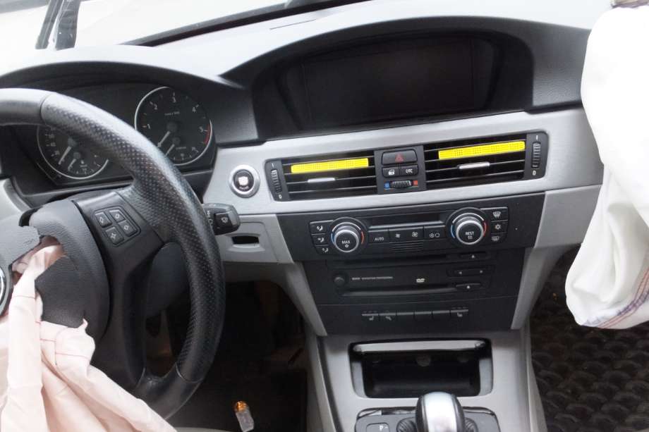 BMW 3-Serie 2005-2011 (E90/E91/E92/E93) (E90/E91/E92/E93), Motorkode: M57-TU2D30, Girkassekode: 