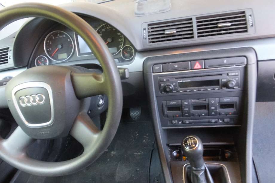 Audi A4 2004-2008 (Type III) (B7) (B7), Motorkode: ALZ, Girkassekode: HFC