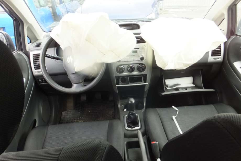 Suzuki Liana 2004-2010 (Fase 2) delebil , Motorkode: M16A, Girkassekode: 