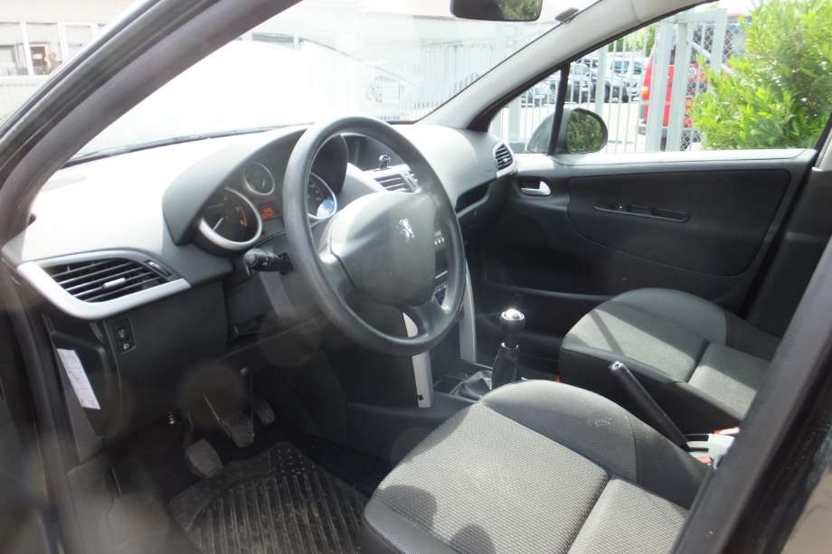 Peugeot 207 2006-2012 , Motorkode: 9HP, Girkassekode: