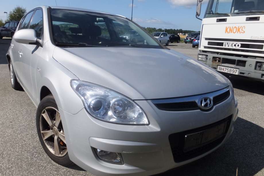 Hyundai i30 2007-2012 (Type I) , Motorkode: D4FB-L, Girkassekode: J