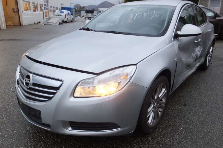 Opel Insignia A 2009-2014 , Motorkode: A20DTC, Girkassekode: MF3