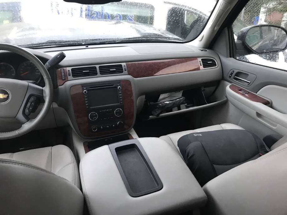 Chevrolet Suburban 2007-2013 , Motorkode: 3, Girkassekode: 