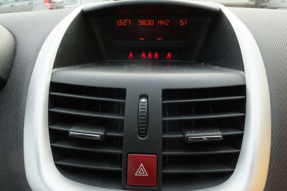 Peugeot 207 2006-2012 , Motorkode: 8HR, Girkassekode: 