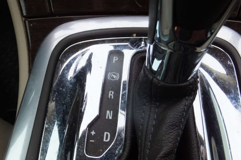 Opel Insignia A 2009-2014 , Motorkode: A20DTH, Girkassekode: 