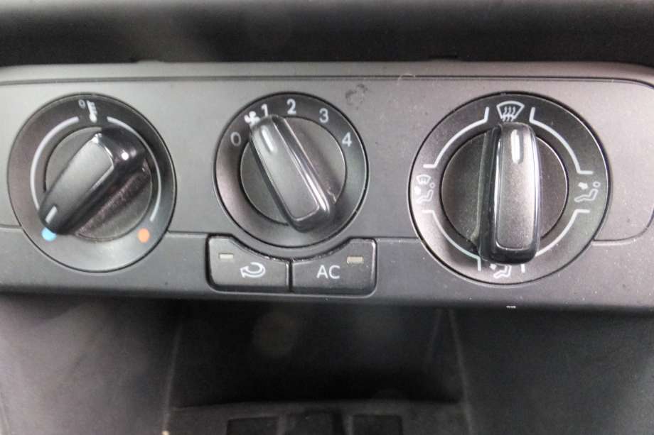 VW Polo 2009-2014 (Type V, Fase 1) , Motorkode: CGPB, Girkassekode: LNR