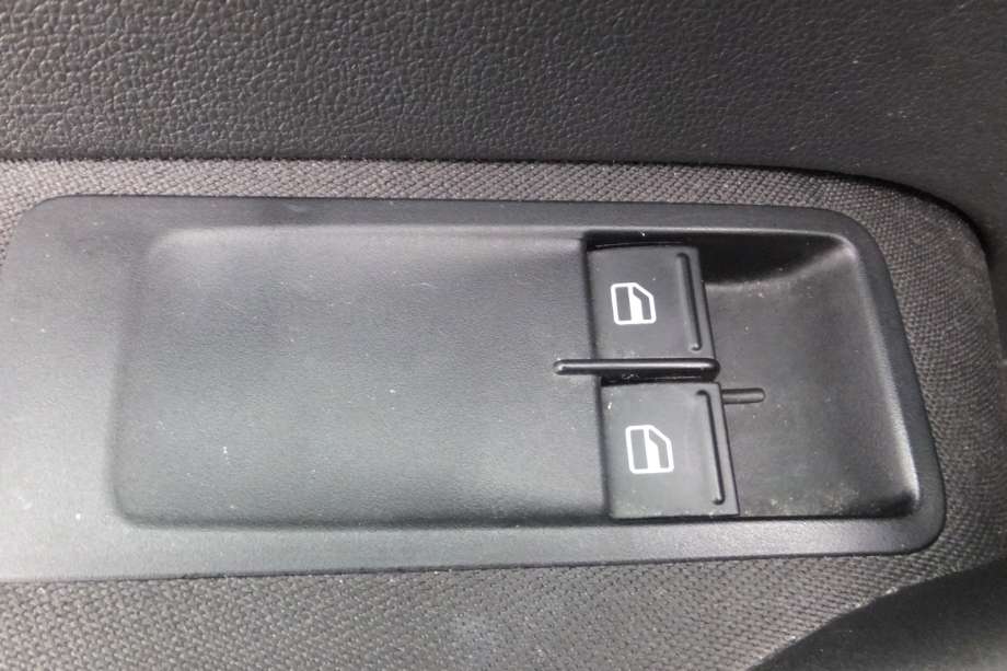 VW Polo 2009-2014 (Type V, Fase 1) , Motorkode: CGPB, Girkassekode: LNR