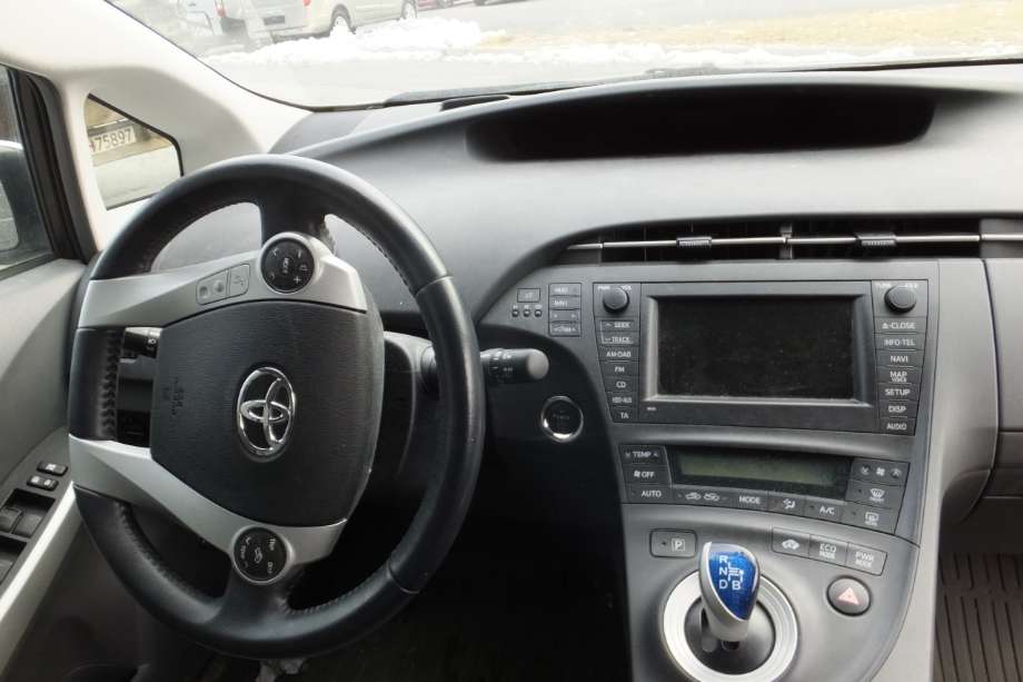 Toyota Prius 2009-2016 (Type III) (COMBI) (COMBI), Motorkode: 2ZR-FXE, Girkassekode: P410