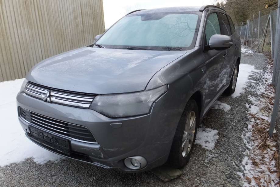 Mitsubishi Outlander 2012-2015 (Type III, Fase 1) , Motorkode: 4B11, Girkassekode: 