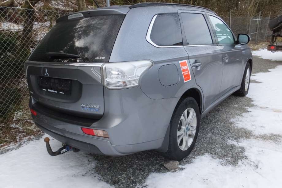 Mitsubishi Outlander 2012-2015 (Type III, Fase 1) , Motorkode: 4B11, Girkassekode: 