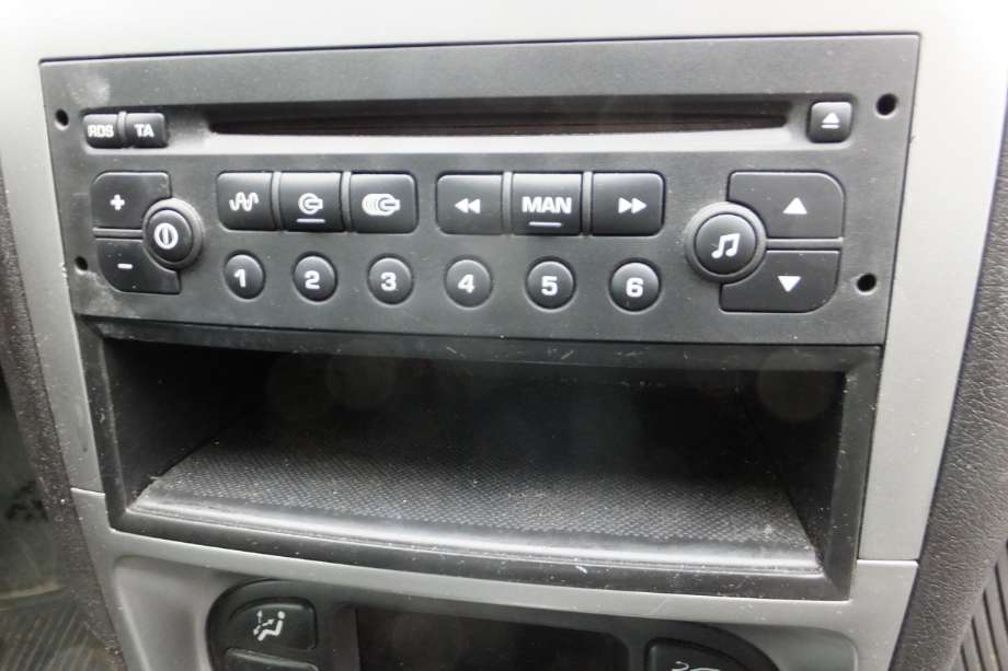 Peugeot 307 2001-2004 (Fase 1) , Motorkode: NFU, Girkassekode: 