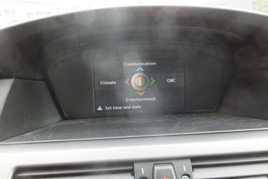BMW 5-Serie 2003-2010 (E60/E61) (E60/E61), Motorkode: M54-B22, Girkassekode: GA6HP19Z