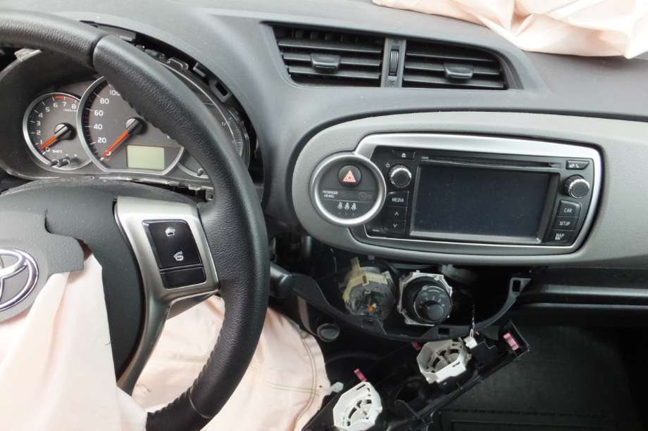 Toyota Yaris 2012-2014 (Type III, Fase 1) , Motorkode: 1NR-FE, Girkassekode: EC62