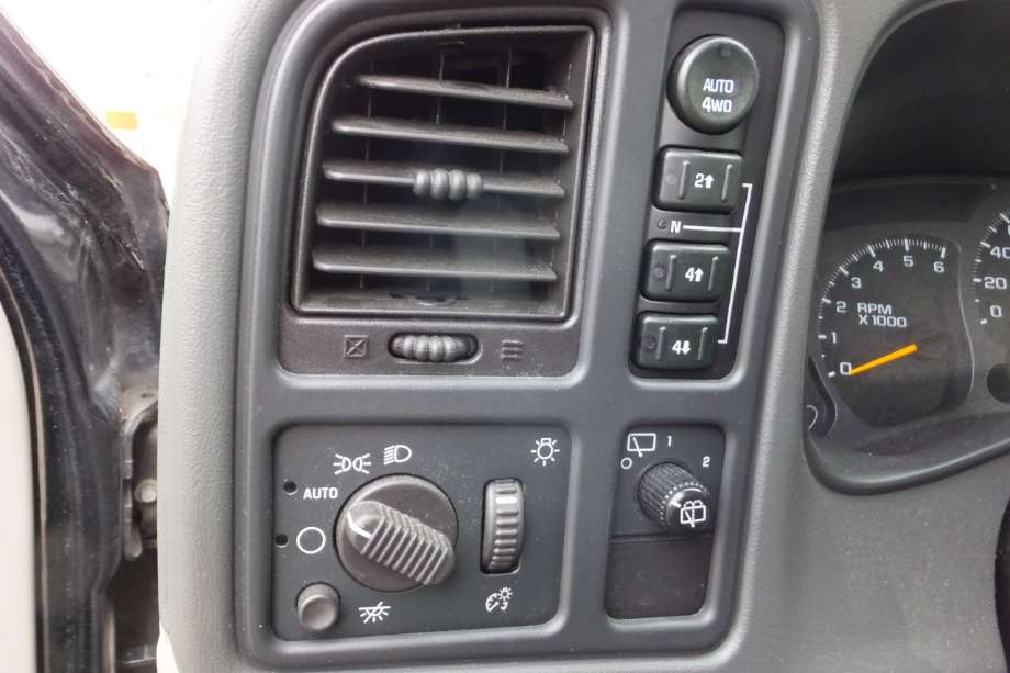 Chevrolet Tahoe 2001-2005 (Type II) , Motorkode: T, Girkassekode: