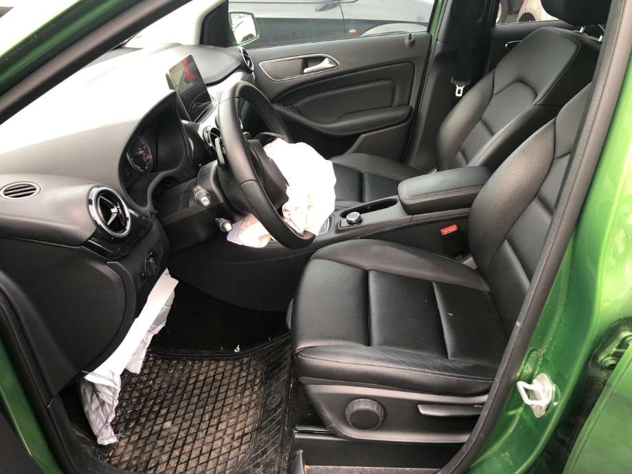 Mercedes B-Klasse 2011-2018 (W246) (W246), Motorkode: EM0004, Girkassekode: 
