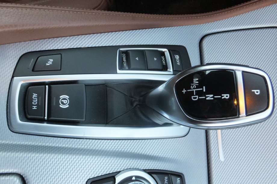 BMW 5-Serie 2010-2017 (F10/F11) (F10/F11), Motorkode: N47-D20C, Girkassekode: GA8HP45Z
