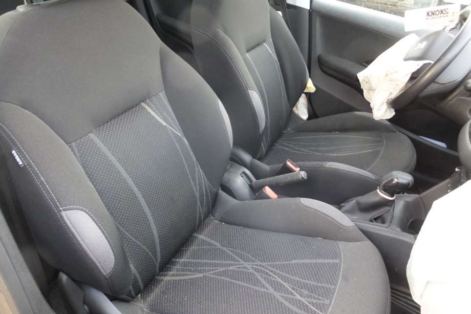 Peugeot 208 2012-2019 (Type I) , Motorkode: HMZ, Girkassekode: 