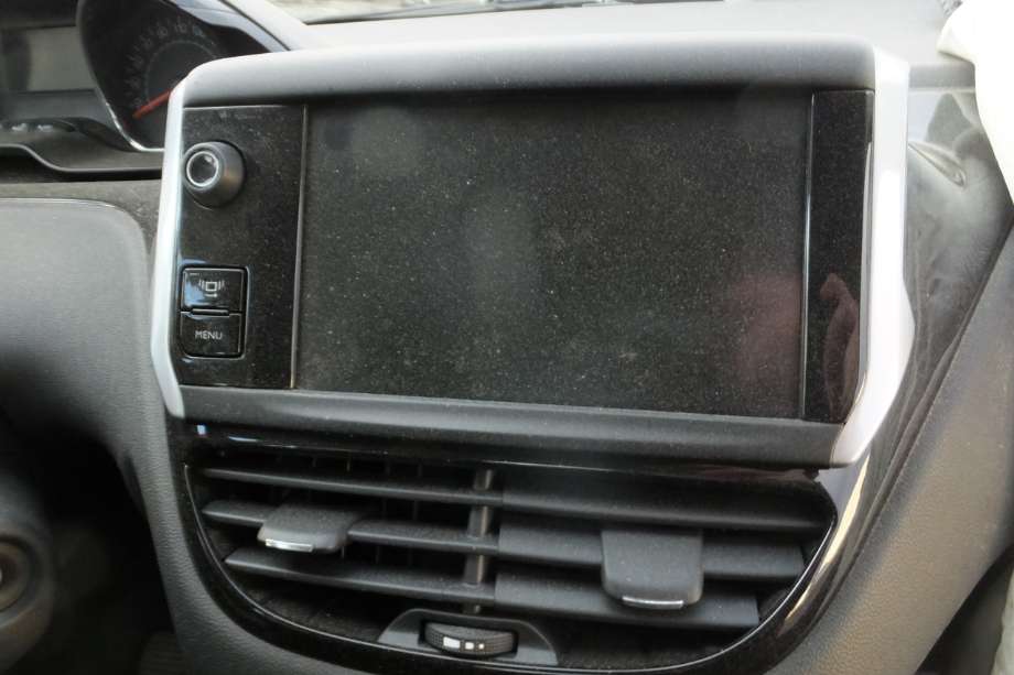 Peugeot 208 2012-2019 (Type I) , Motorkode: HMZ, Girkassekode: 