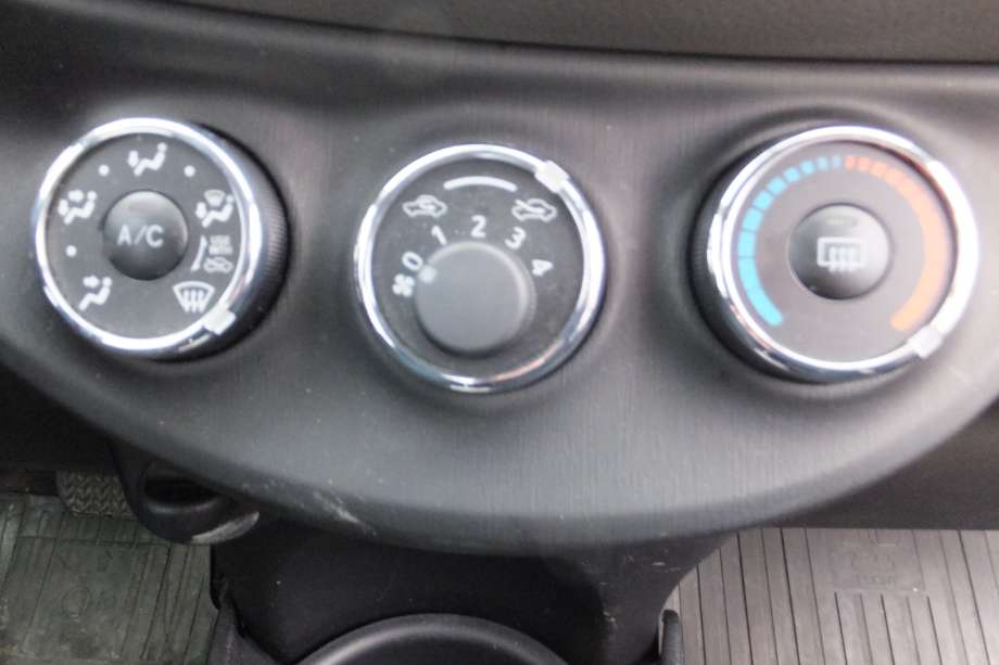 Toyota Yaris 2012-2014 (Type III, Fase 1) , Motorkode: 1NR-FE, Girkassekode: K411