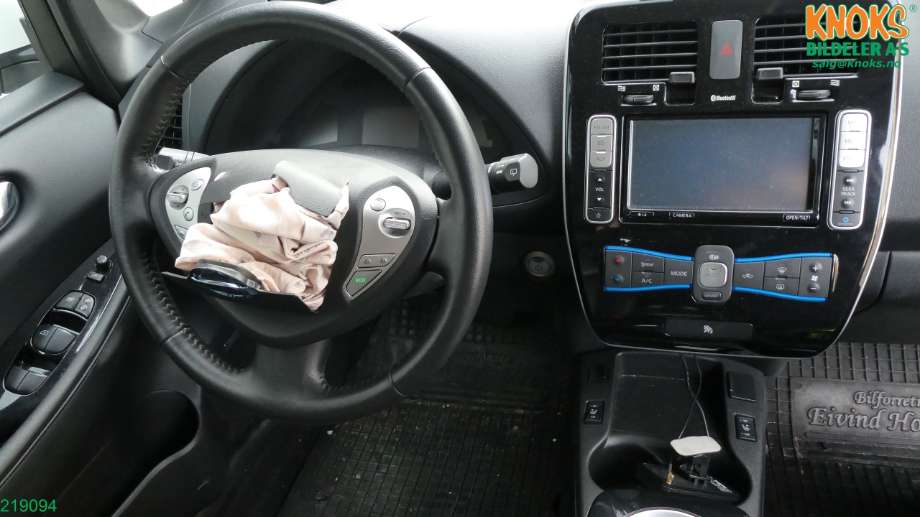 Nissan Leaf 2011-2017 (Type I) , Motorkode: EM61, Girkassekode: 