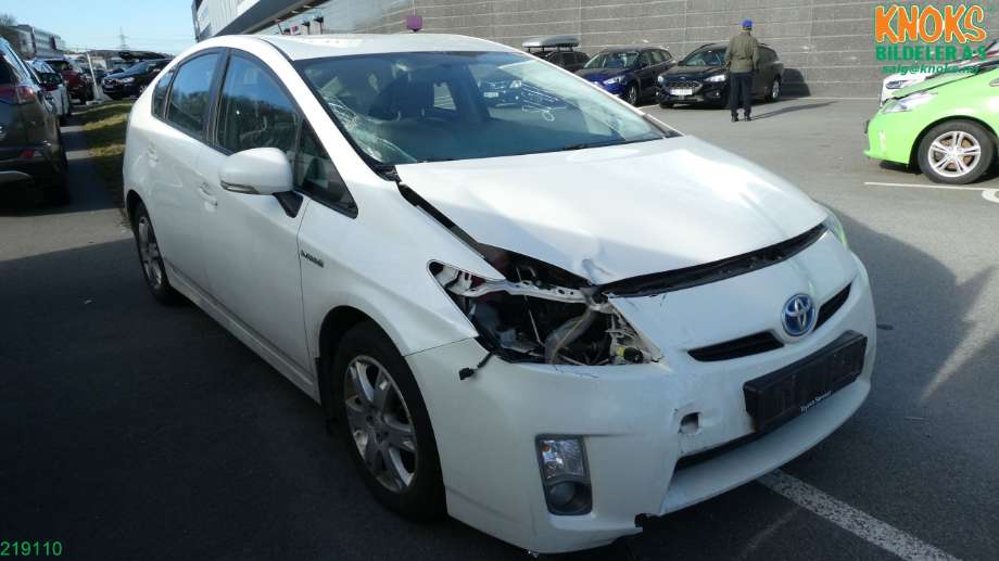 Toyota Prius 2009-2016 (Type III) (COMBI) (COMBI), Motorkode: 2ZR-FXE, Girkassekode: P410