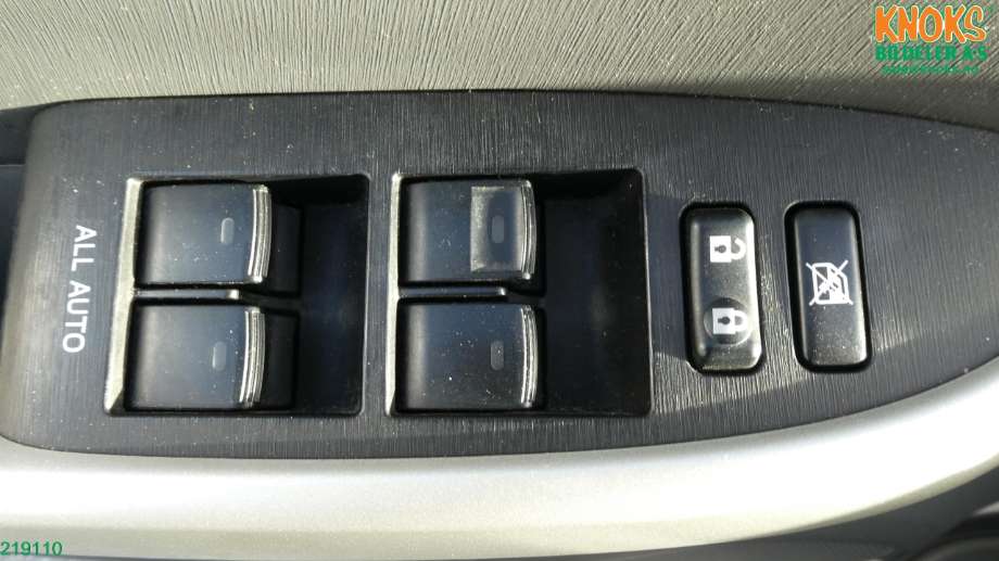 Toyota Prius 2009-2016 (Type III) (COMBI) (COMBI), Motorkode: 2ZR-FXE, Girkassekode: P410