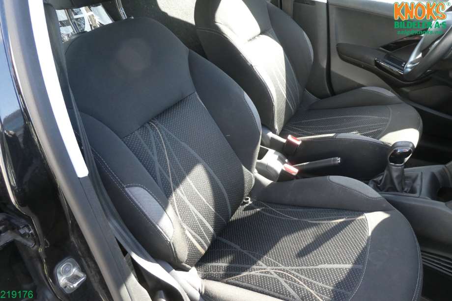 Peugeot 208 2012-2019 (Type I) , Motorkode: HMZ, Girkassekode: 