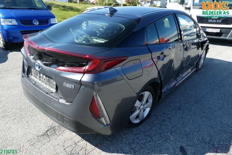 Toyota Prius 2016-2023 (Type IV) (combi) (combi), Motorkode: 2ZR-FXE, Girkassekode: P610