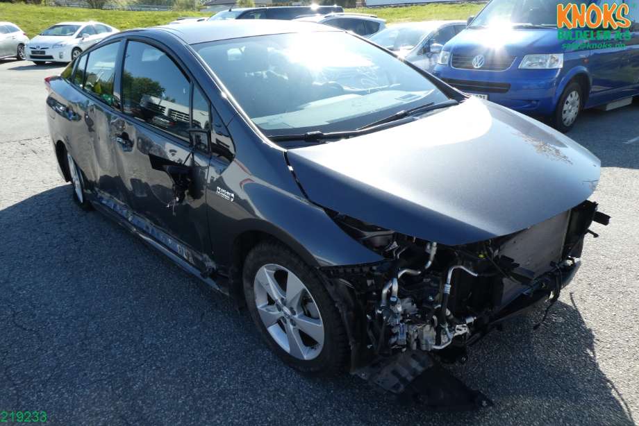Toyota Prius 2016-2023 (Type IV) (combi) (combi), Motorkode: 2ZR-FXE, Girkassekode: P610