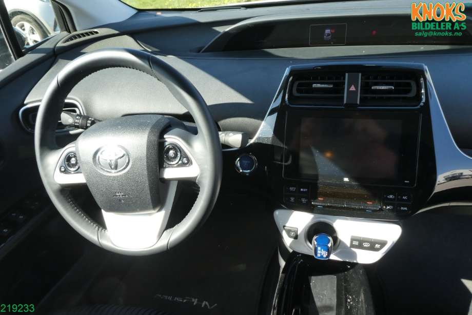 Toyota Prius 2016-2023 (Type IV) (combi) (combi), Motorkode: 2ZR-FXE, Girkassekode: P610