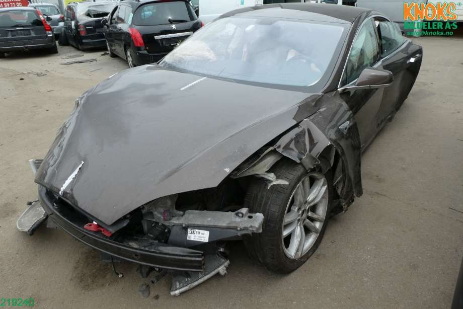 Tesla Model S 2013-2016 (Fase 1) , Motorkode: L1S, Girkassekode: 