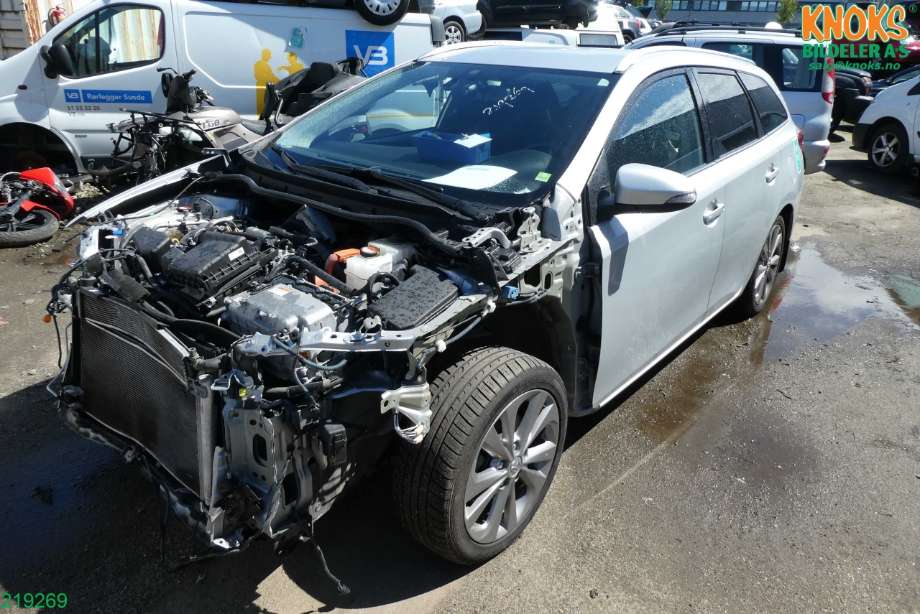 Toyota Auris 2013-2015 (Type II, Fase 1) , Motorkode: 2ZR-FXE, Girkassekode: 