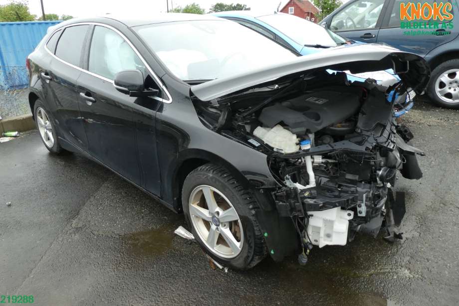 Volvo V40 2012-2019 , Motorkode: D5204T6, Girkassekode: 