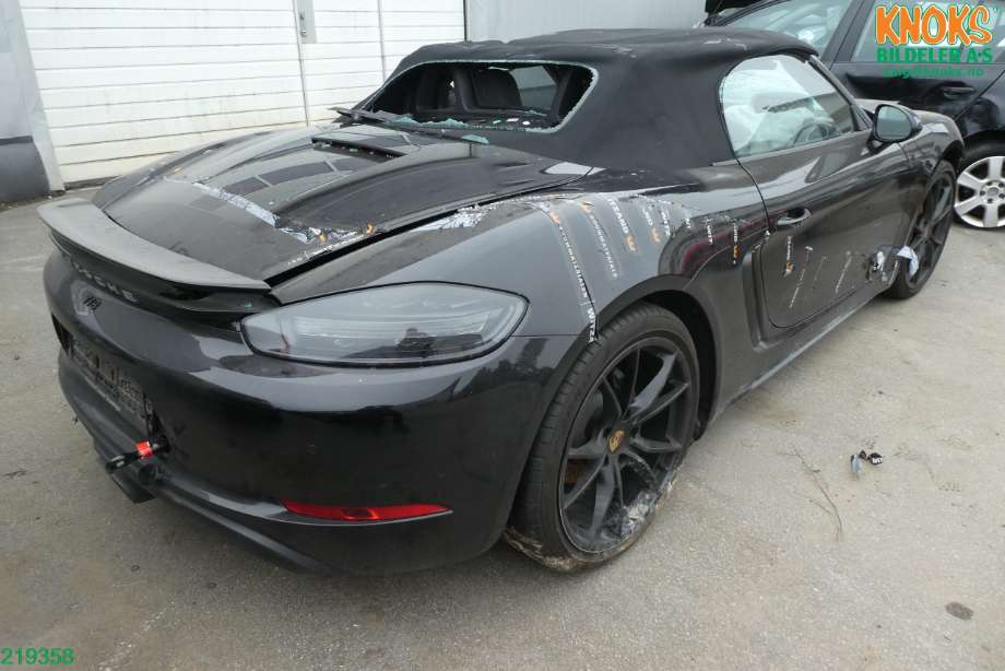 Porsche Boxster/Cayman 2016-->> (982) (982), Motorkode: MDD.PB, Girkassekode: 9G230001110