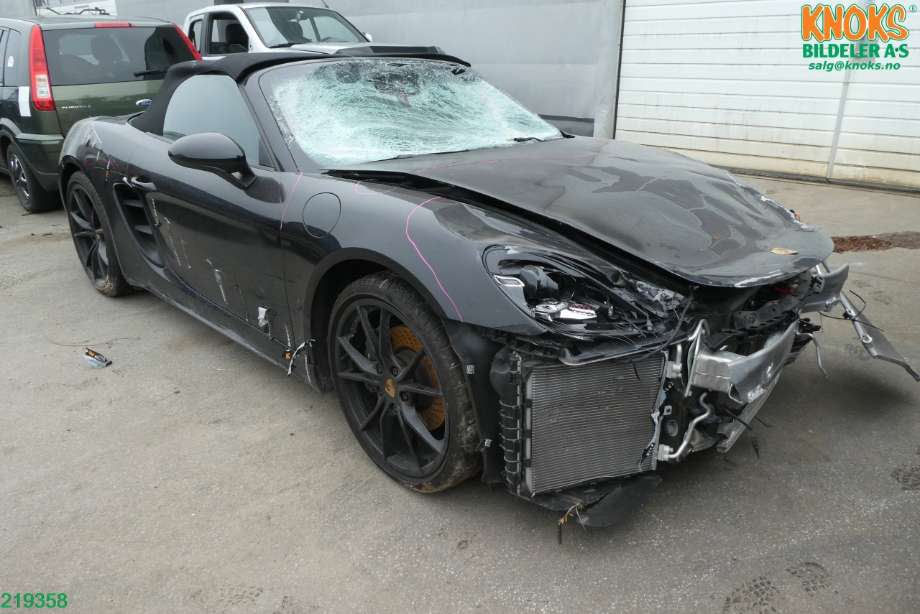 Porsche Boxster/Cayman 2016-->> (982) (982), Motorkode: MDD.PB, Girkassekode: 9G230001110