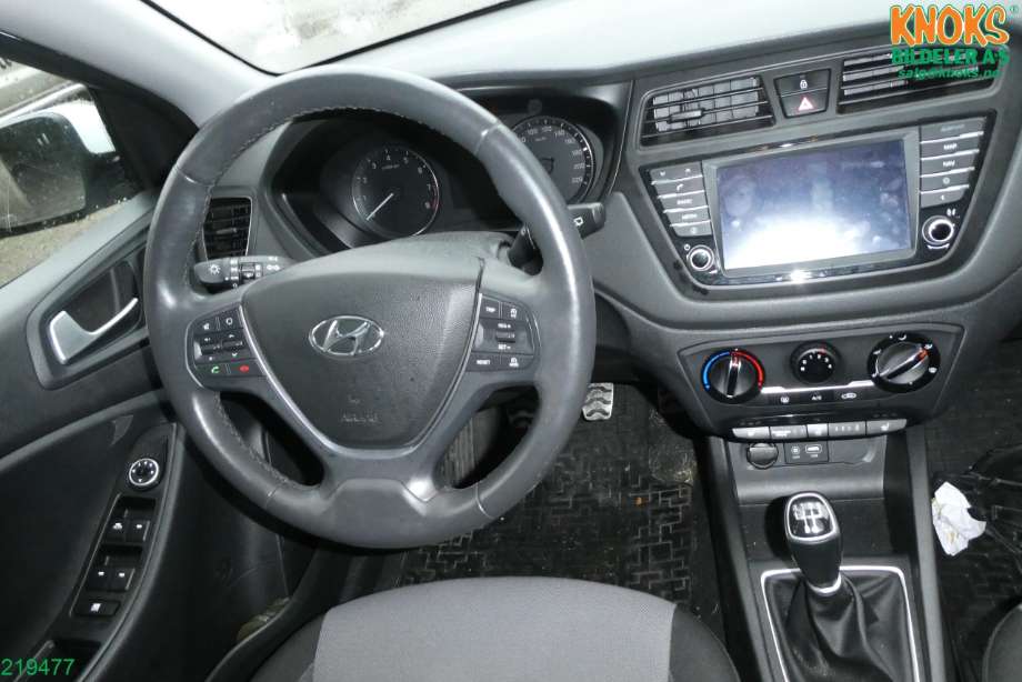 Hyundai i20 2015-2020 (Type II) , Motorkode: G3LC, Girkassekode: J