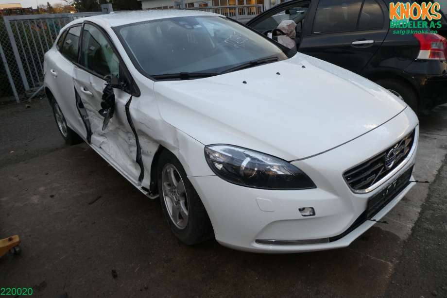 Volvo V40 2012-2019 , Motorkode: D4162T, Girkassekode: 