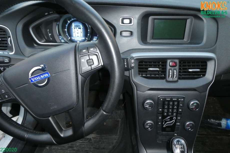 Volvo V40 2012-2019 , Motorkode: D4162T, Girkassekode: 